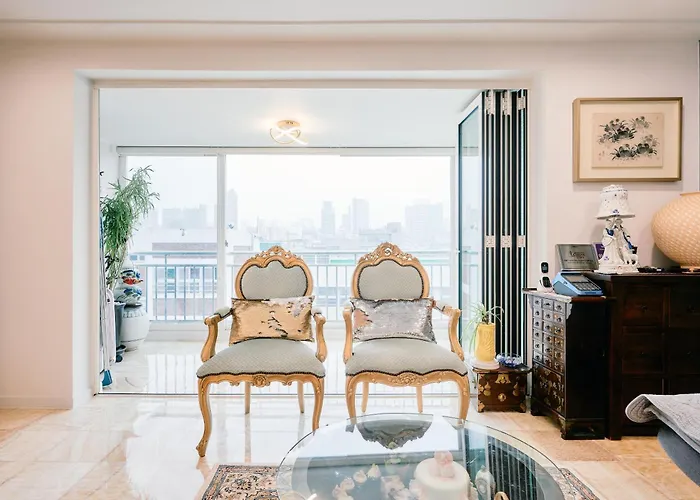 Garosugil Homestay - Female Only